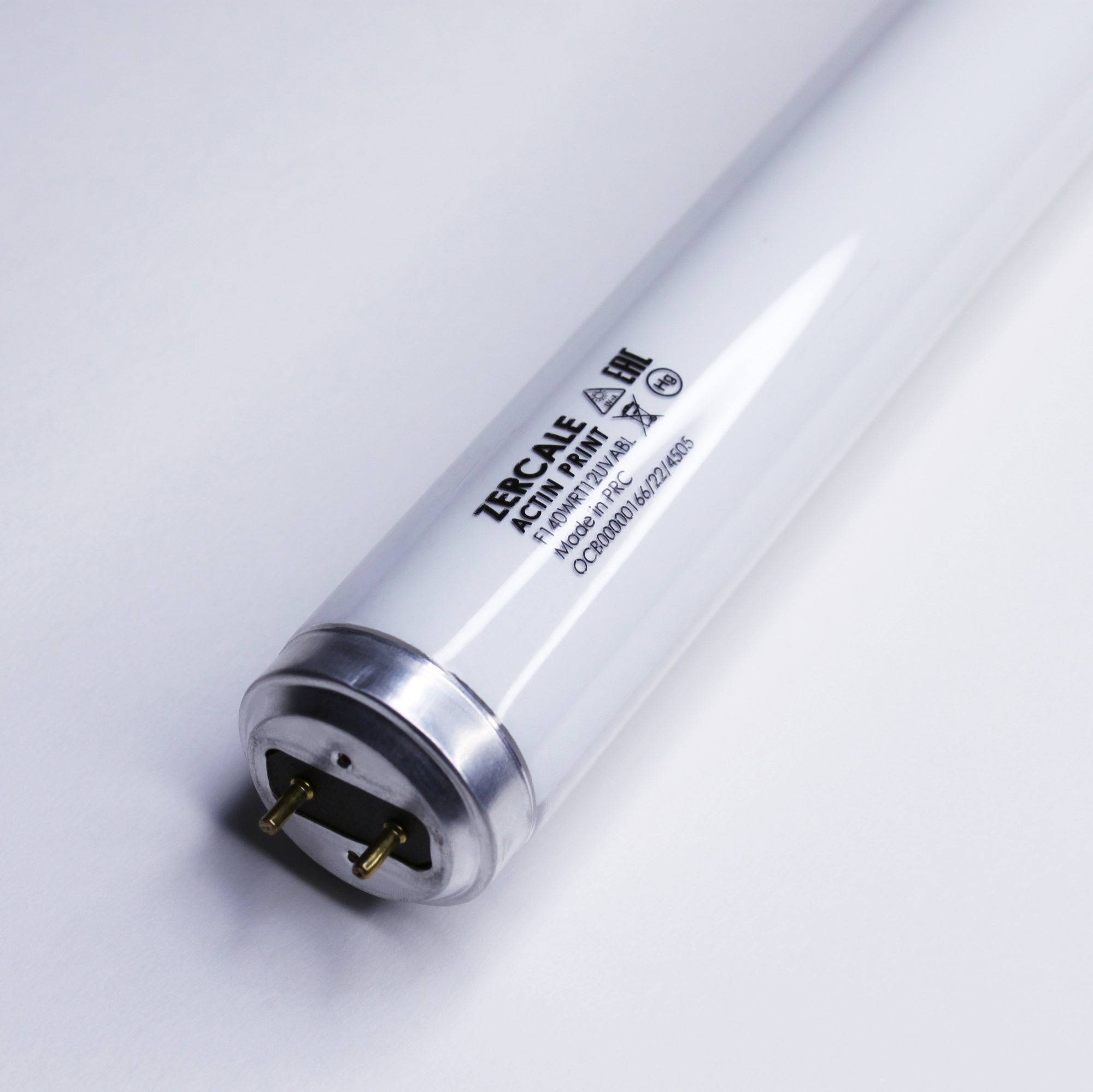 F140WRT12UVABL 1,5M, 140Вт, G13, 200°